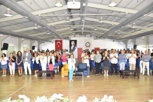 Rektör Tunçsiper üniversite personeliyle vedalaştı