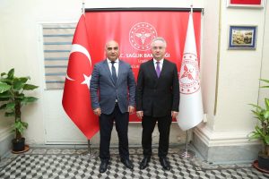 İzmir Demokrasi Üniversitesi Rektörü Prof. Dr. Selim Karahasanoğlu, İzmir İl Sağlık Müdürü Doç. Dr. Ayhan Kul’u makamında ziyaret ederek yeni görevinde başarılar diledi.